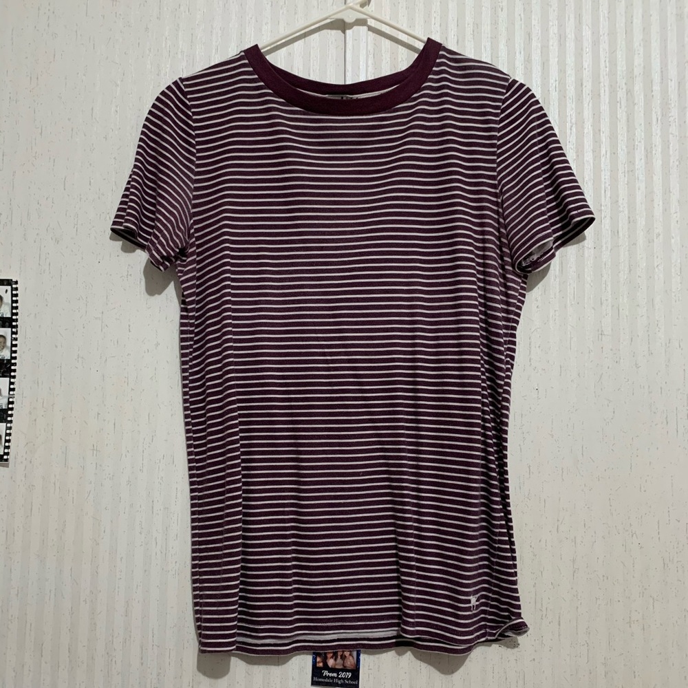 Victoria’s Secret Pink tee
